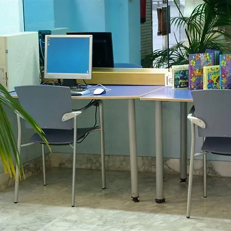 Hotel Centro Urbis 3*