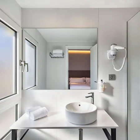 Centro Urbis 3*