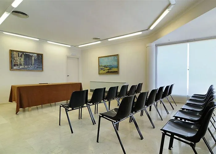 فندق Centro Urbis تاراغونا