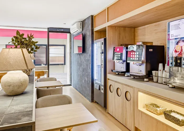 فندق Centro Urbis تاراغونا